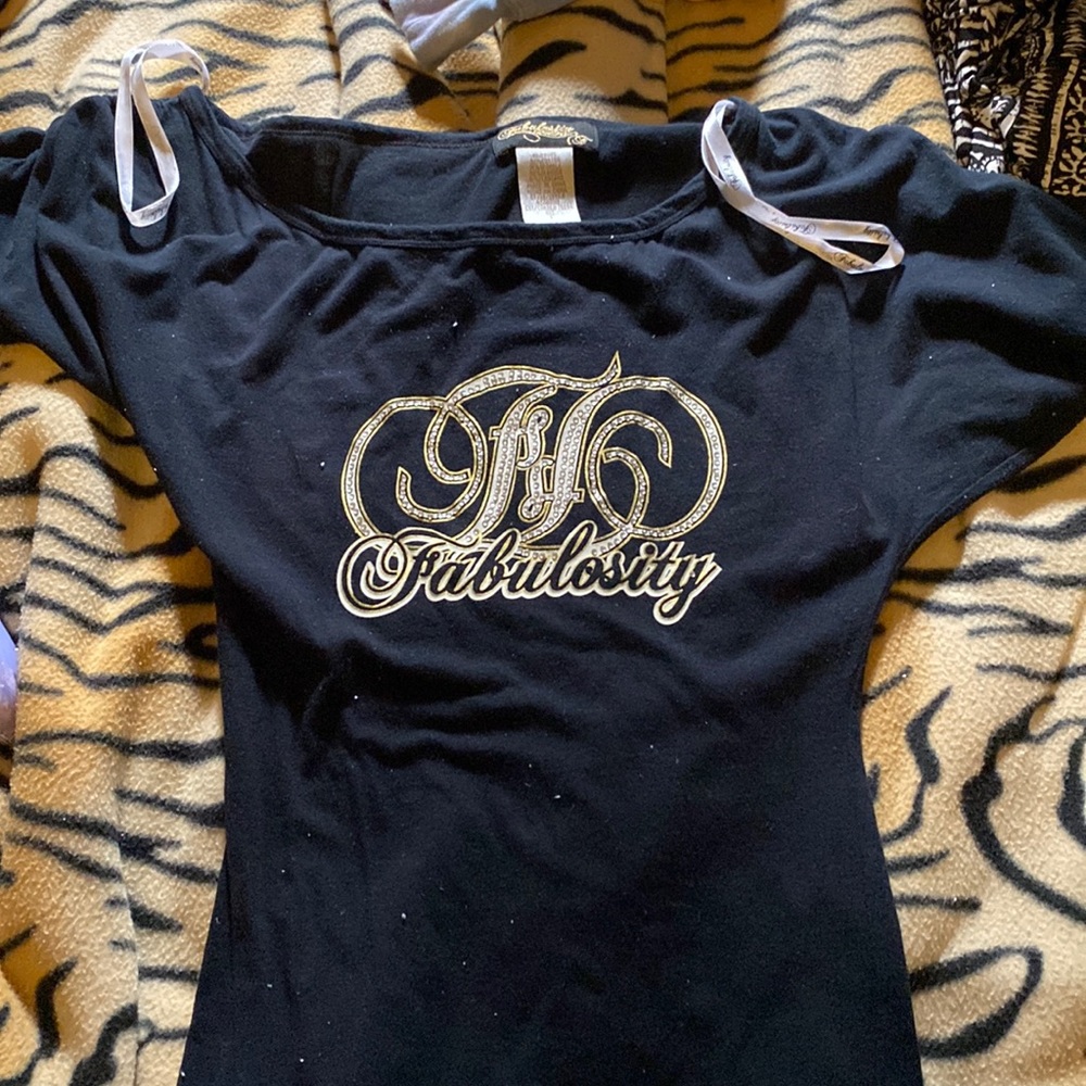 Never worn, soft and cute